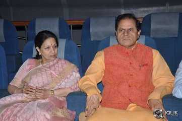 Chiranjeevi at Sachin Tendulkar Kadu Premiere Show